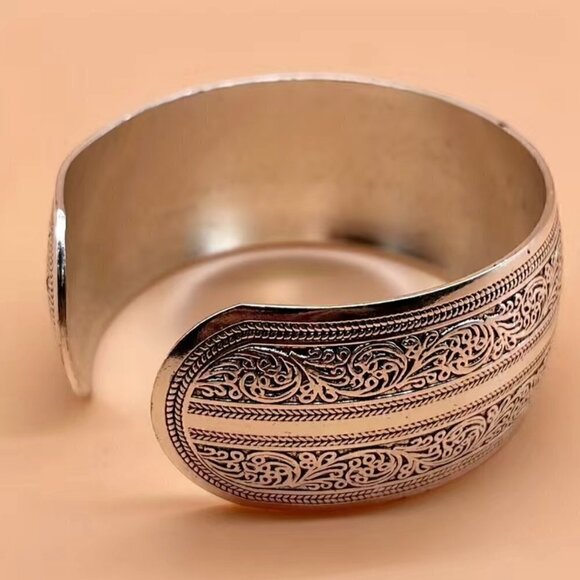 Scroll and Interior Band Design Cuff Bracelet Silver Tone #1195 - Picture 7 of 7